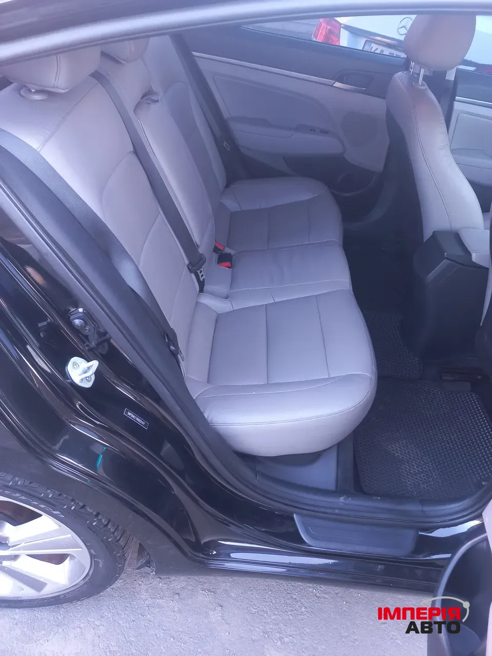 Hyundai Elantra - фото 20