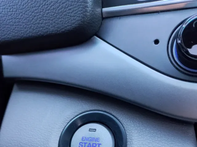 Hyundai Elantra - фото 3