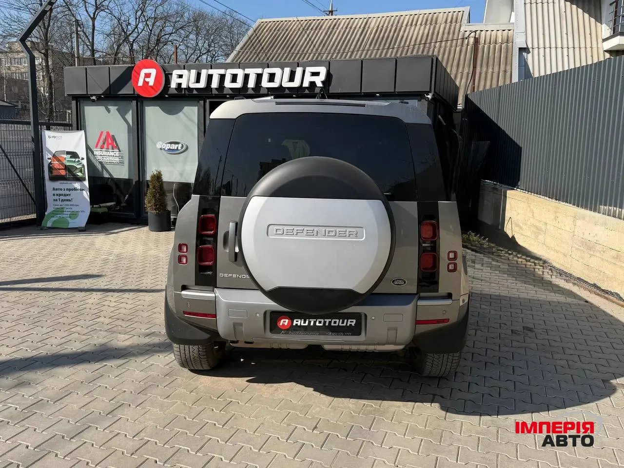 Land Rover Defender - фото 15