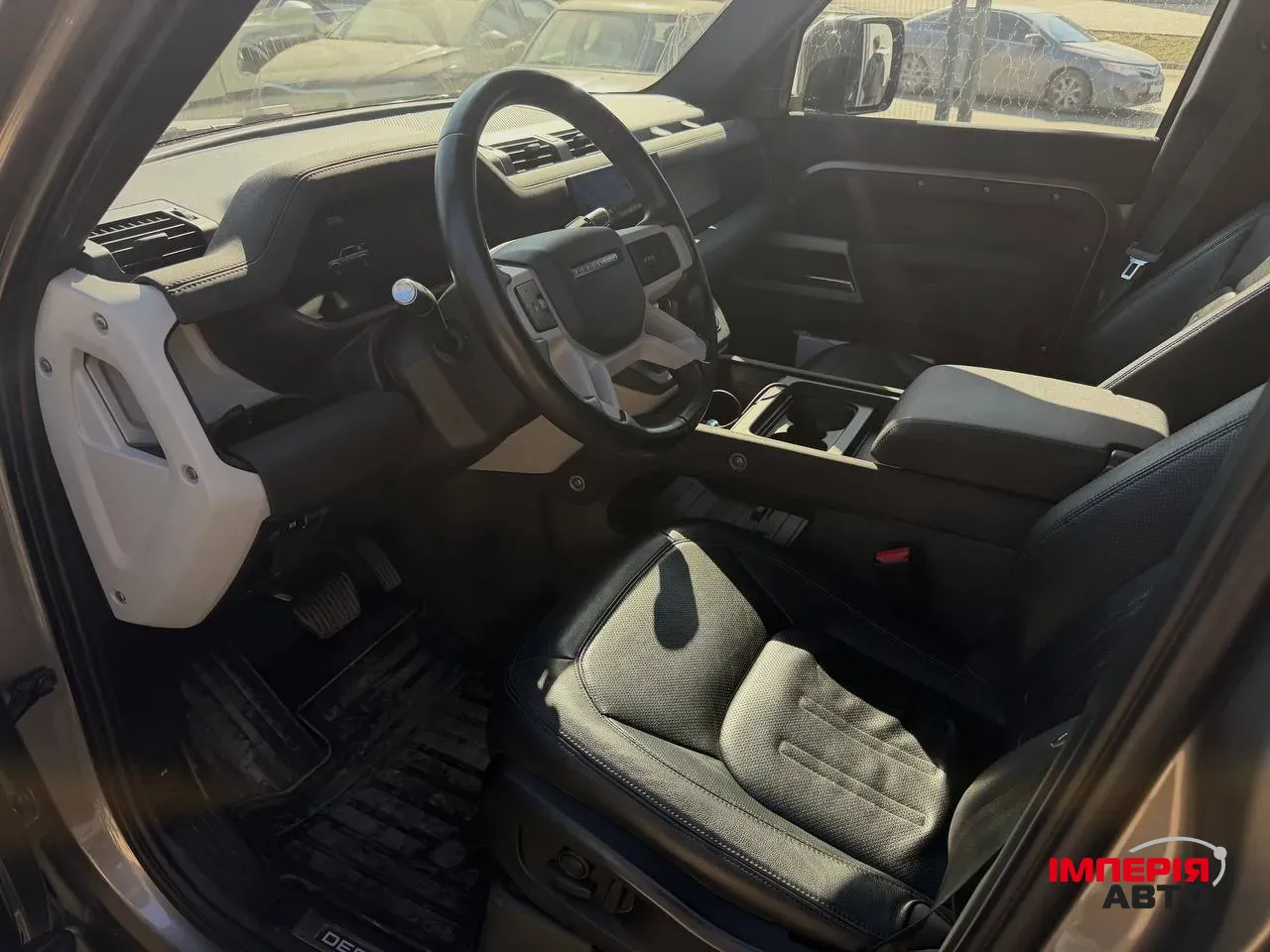 Land Rover Defender - фото 6