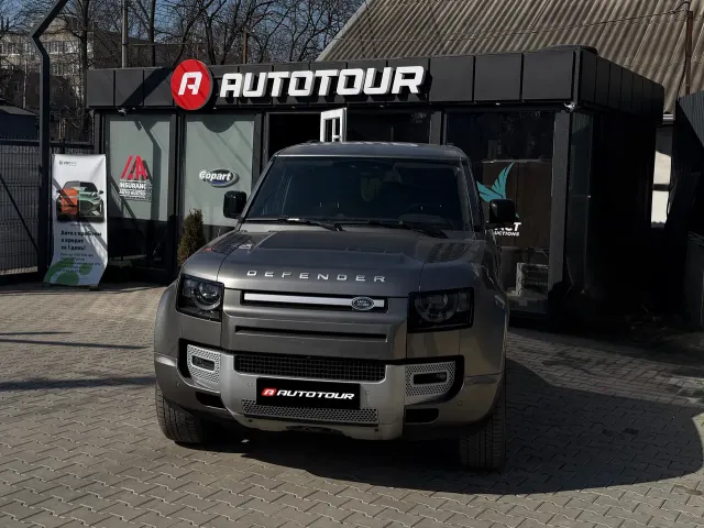 Land Rover Defender - фото 1