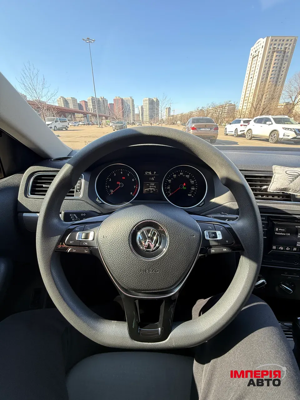 Volkswagen Jetta - фото 4