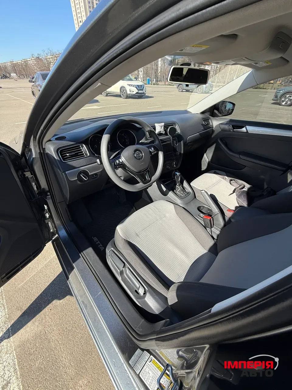 Volkswagen Jetta - фото 8