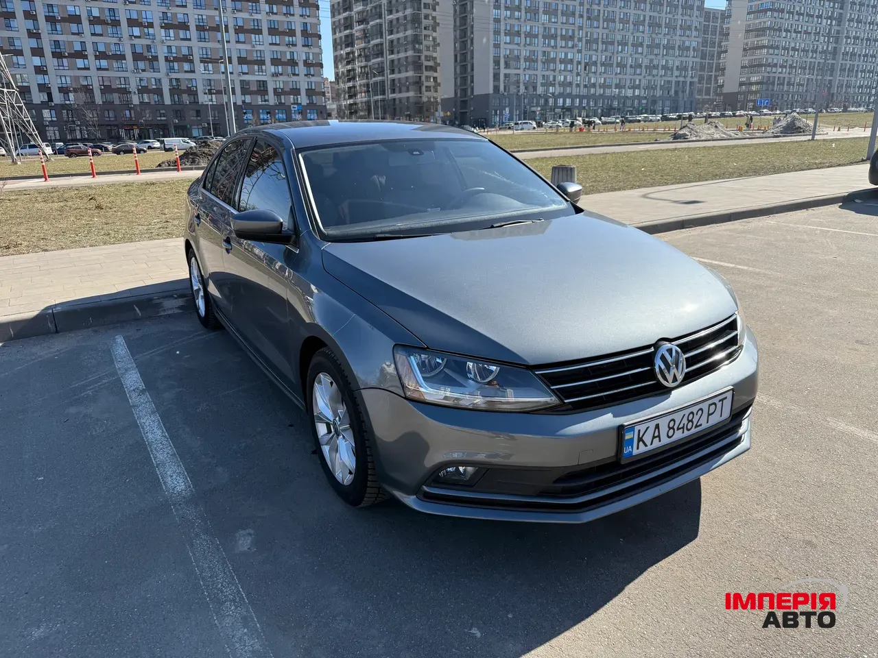 Volkswagen Jetta - фото 7
