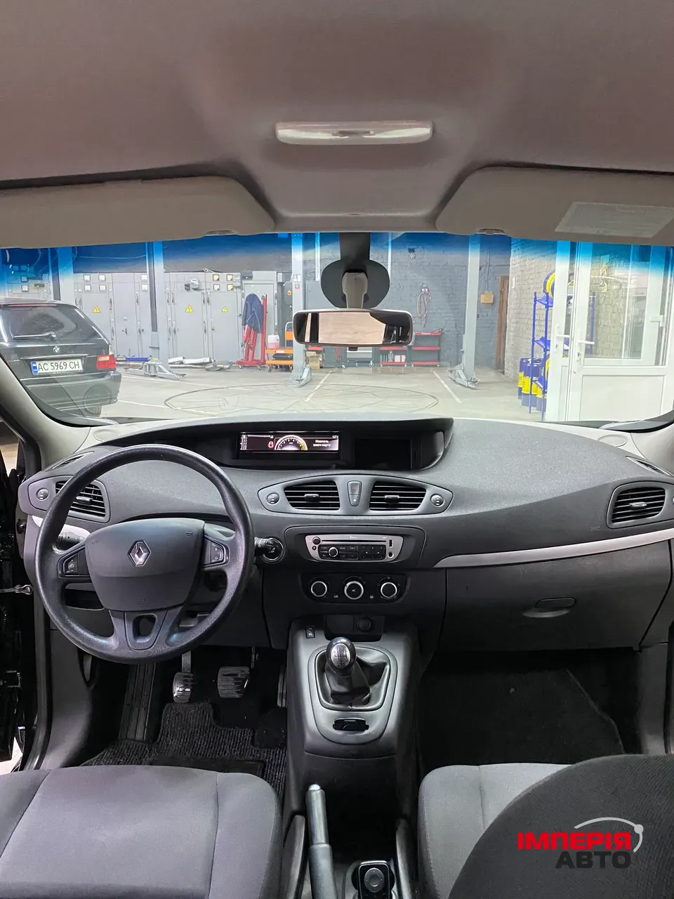 Renault Scenic - фото 14