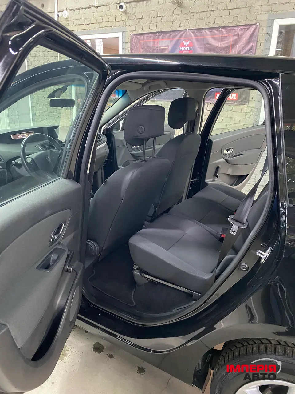 Renault Scenic - фото 10