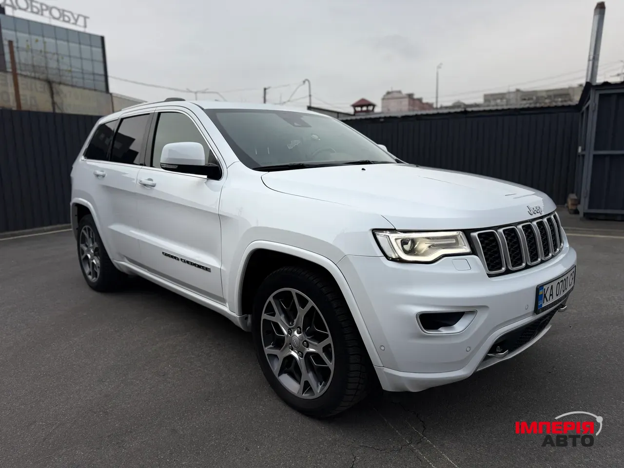 Jeep Grand Cherokee - фото 1