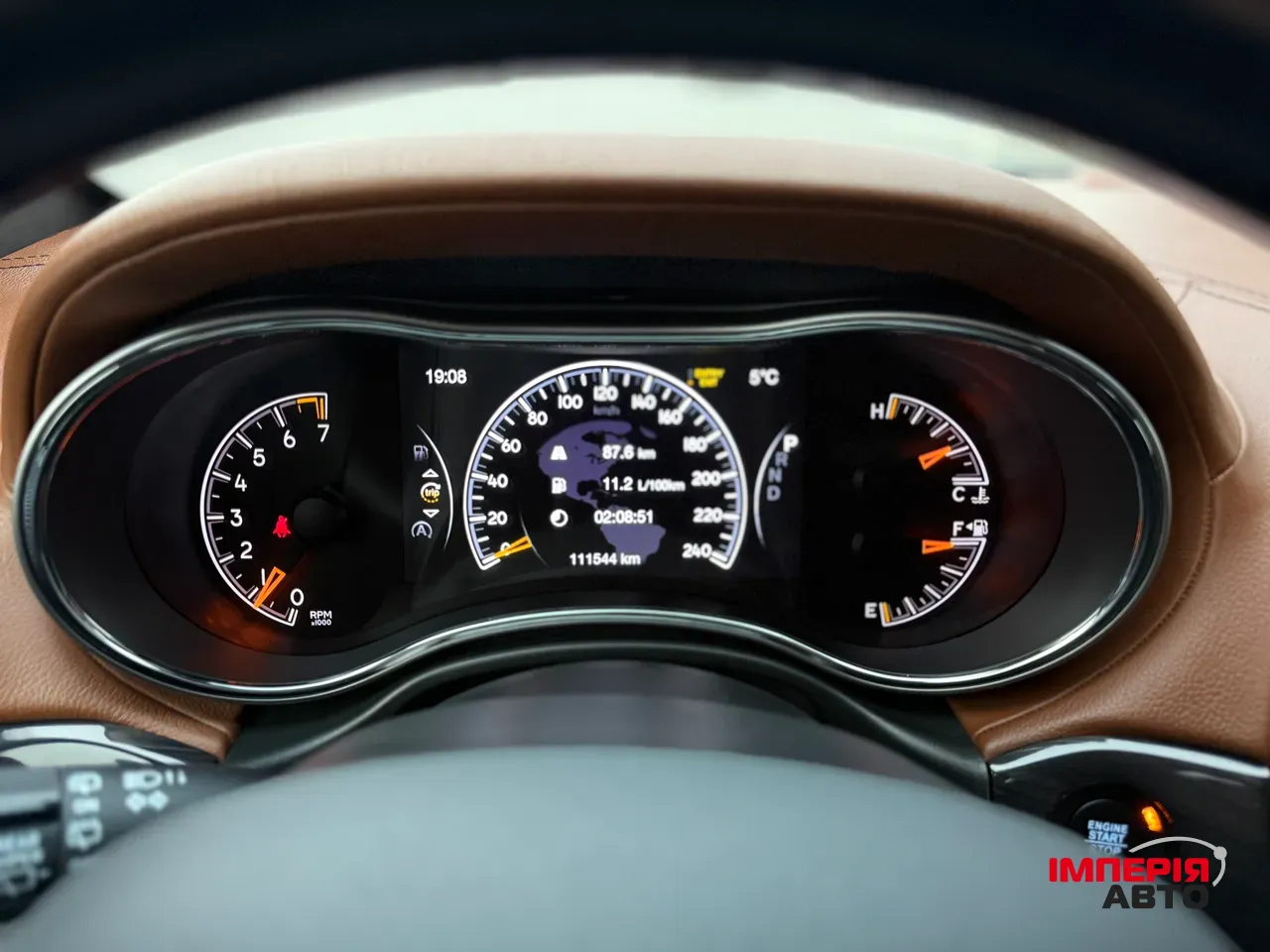 Jeep Grand Cherokee - фото 13