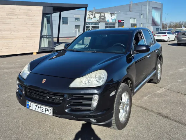 Porsche Cayenne - фото 1
