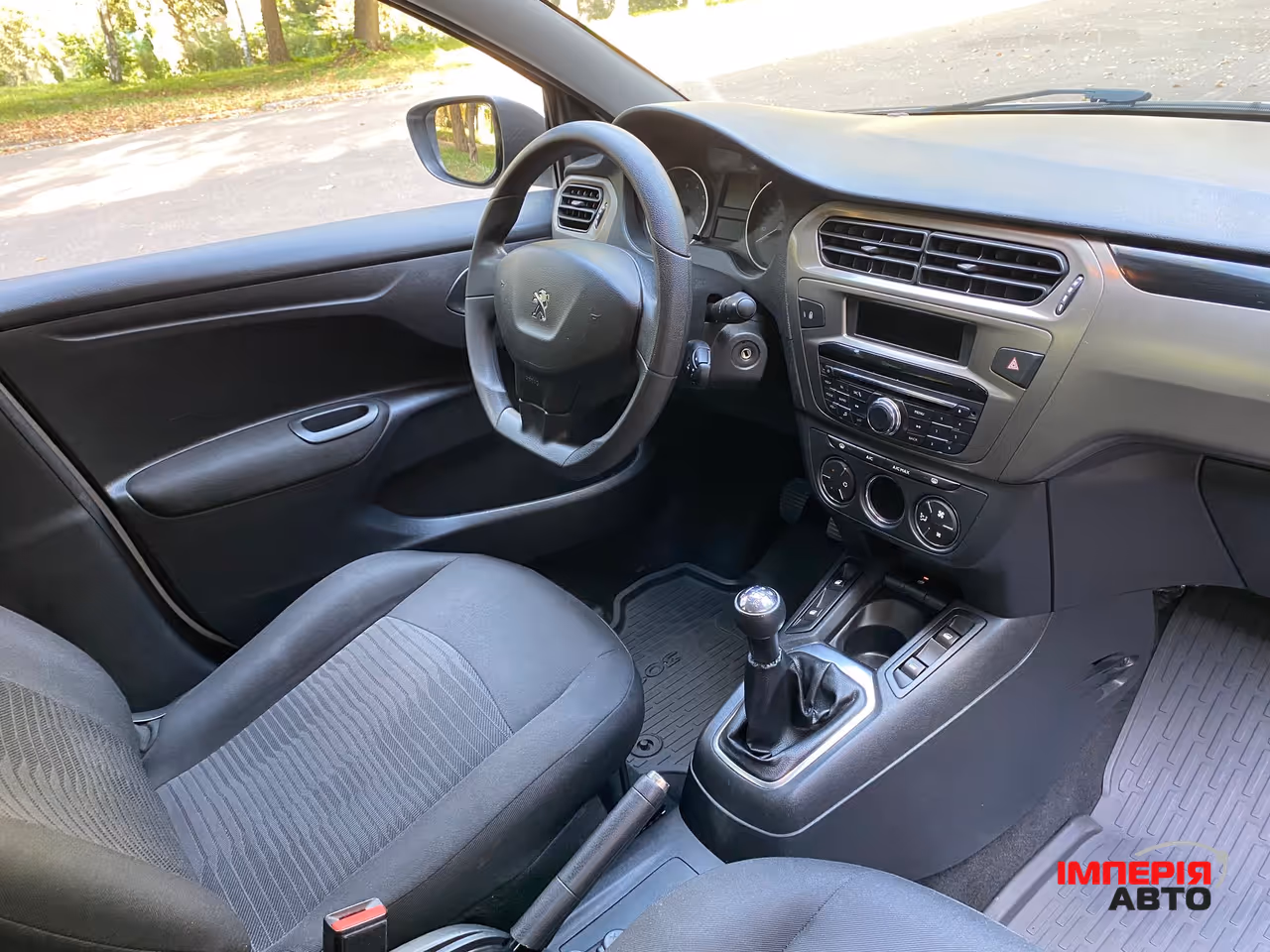 Peugeot 301 - фото 36