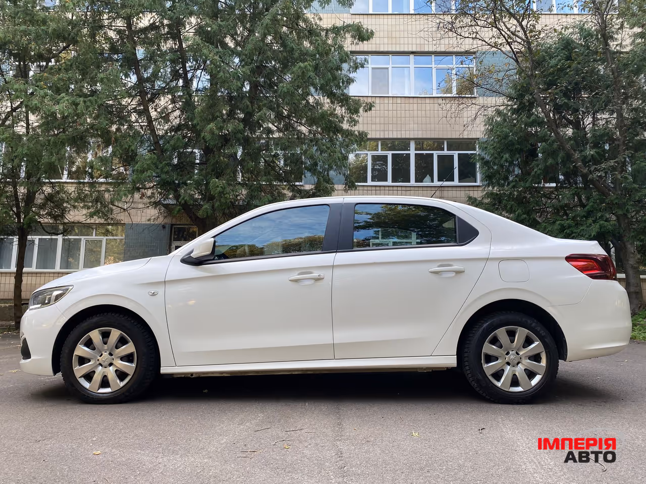 Peugeot 301 - фото 15