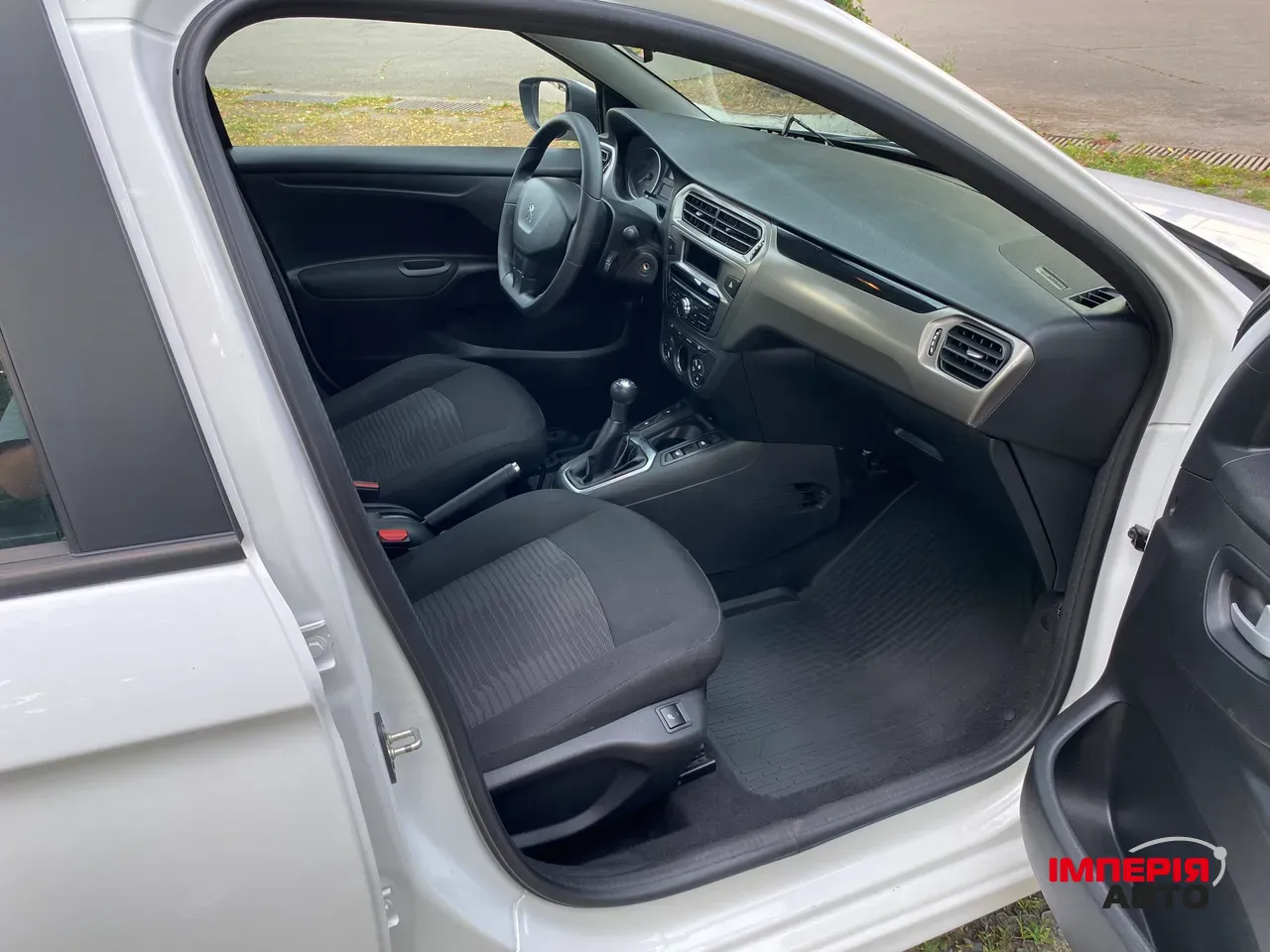 Peugeot 301 - фото 28