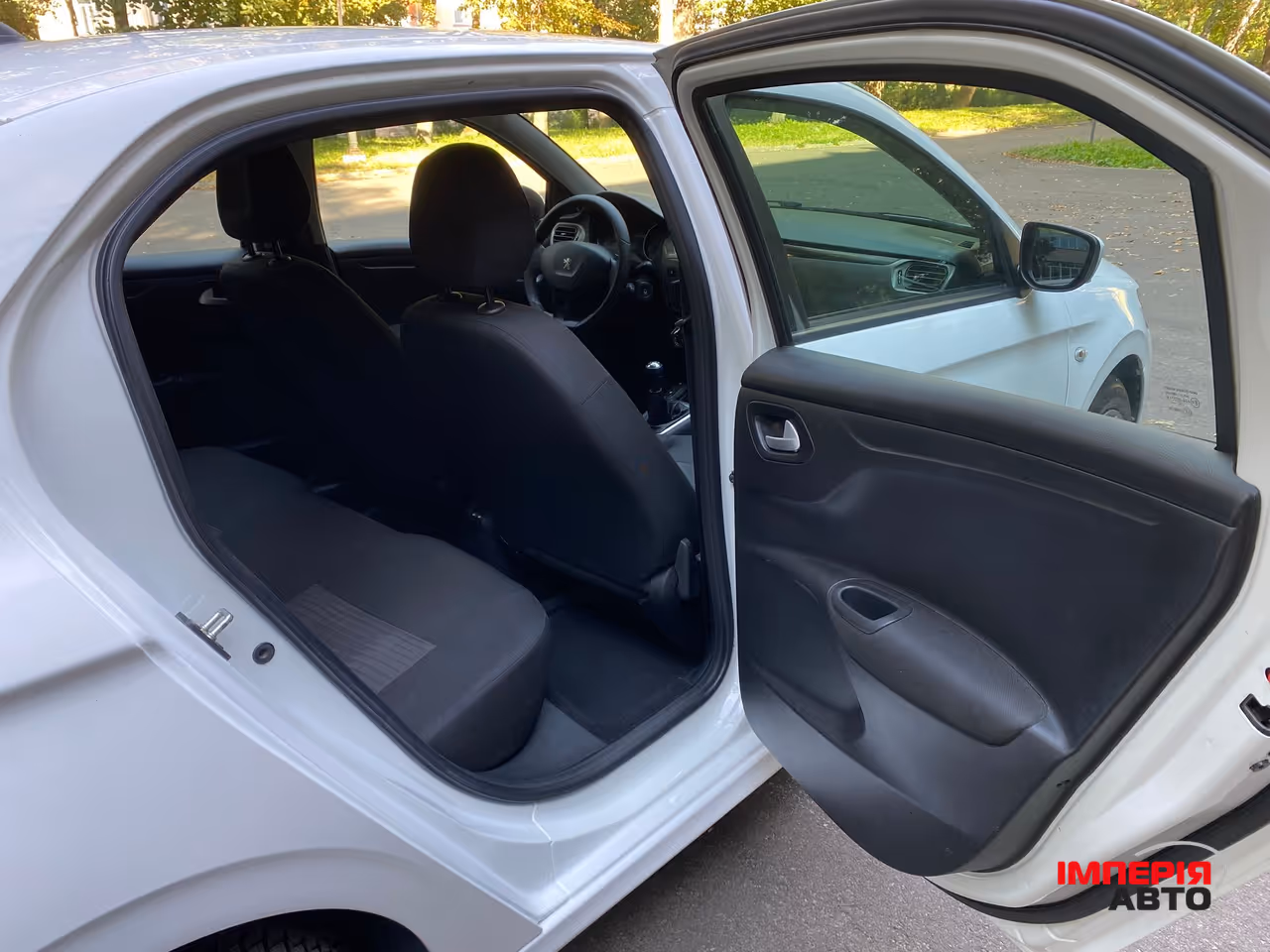 Peugeot 301 - фото 30