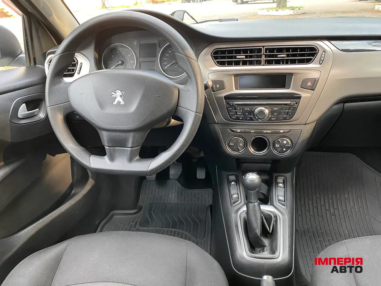 Peugeot 301 - фото 31
