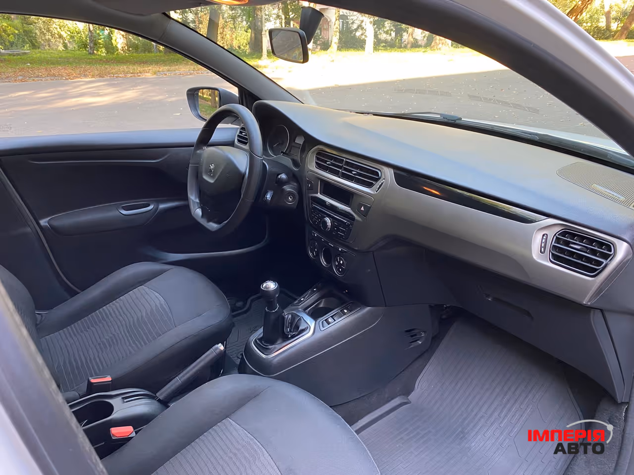 Peugeot 301 - фото 37