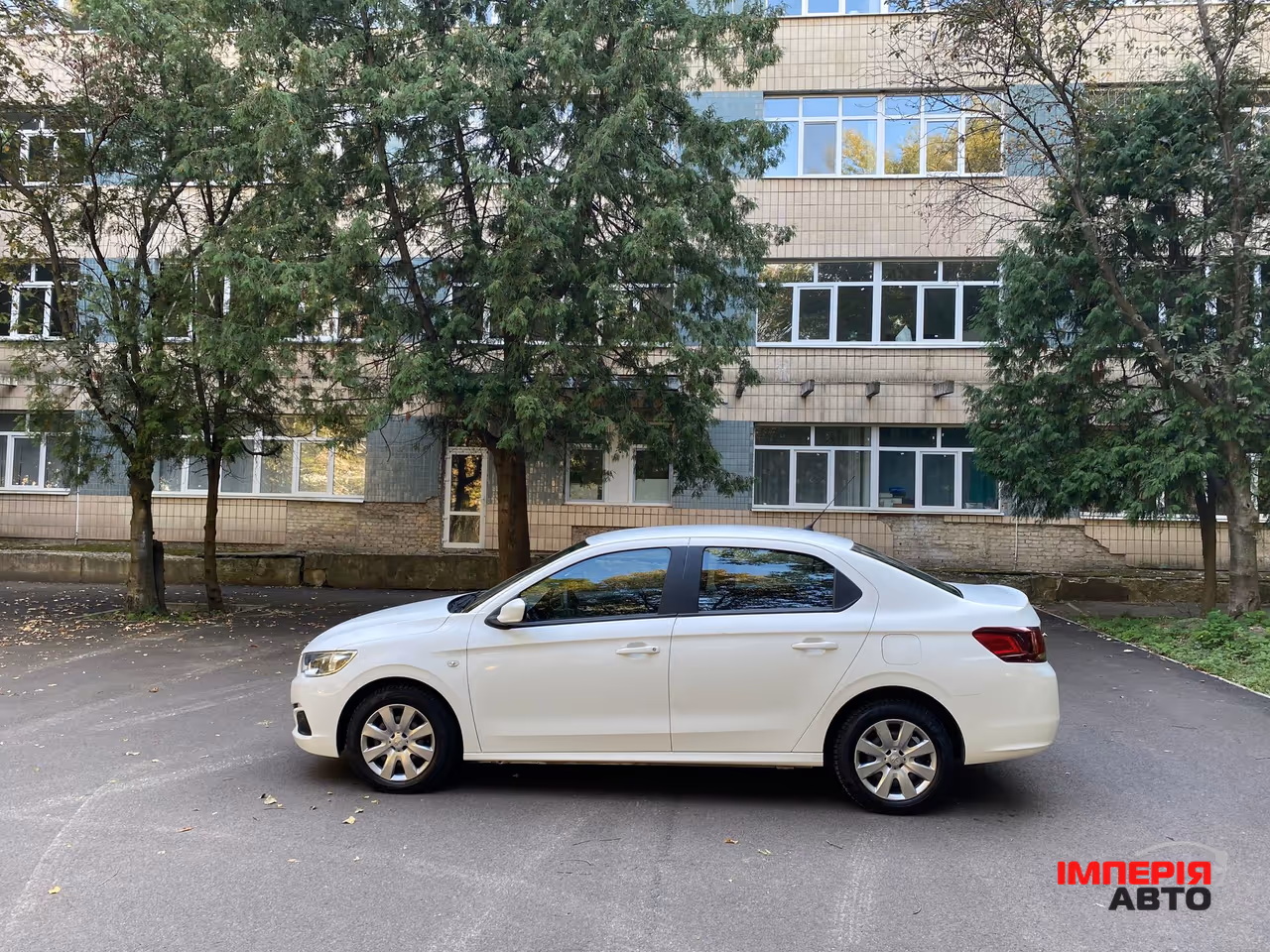 Peugeot 301 - фото 42