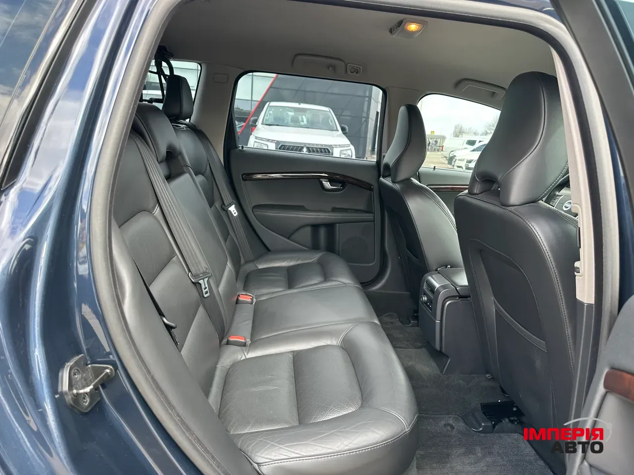 Volvo XC70 - фото 20