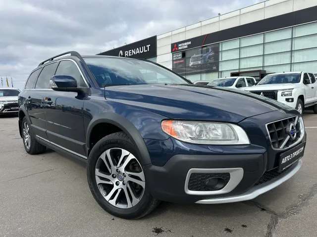 Volvo XC70 - фото 1