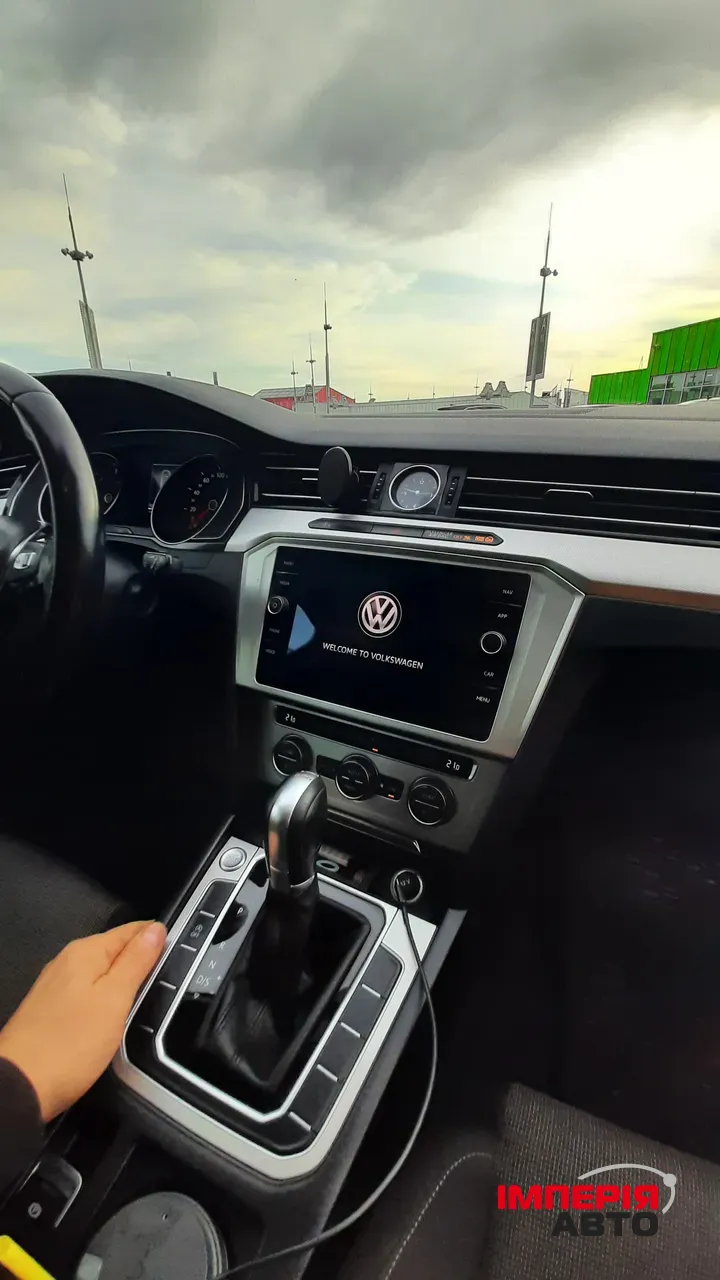 Volkswagen Passat - фото 34