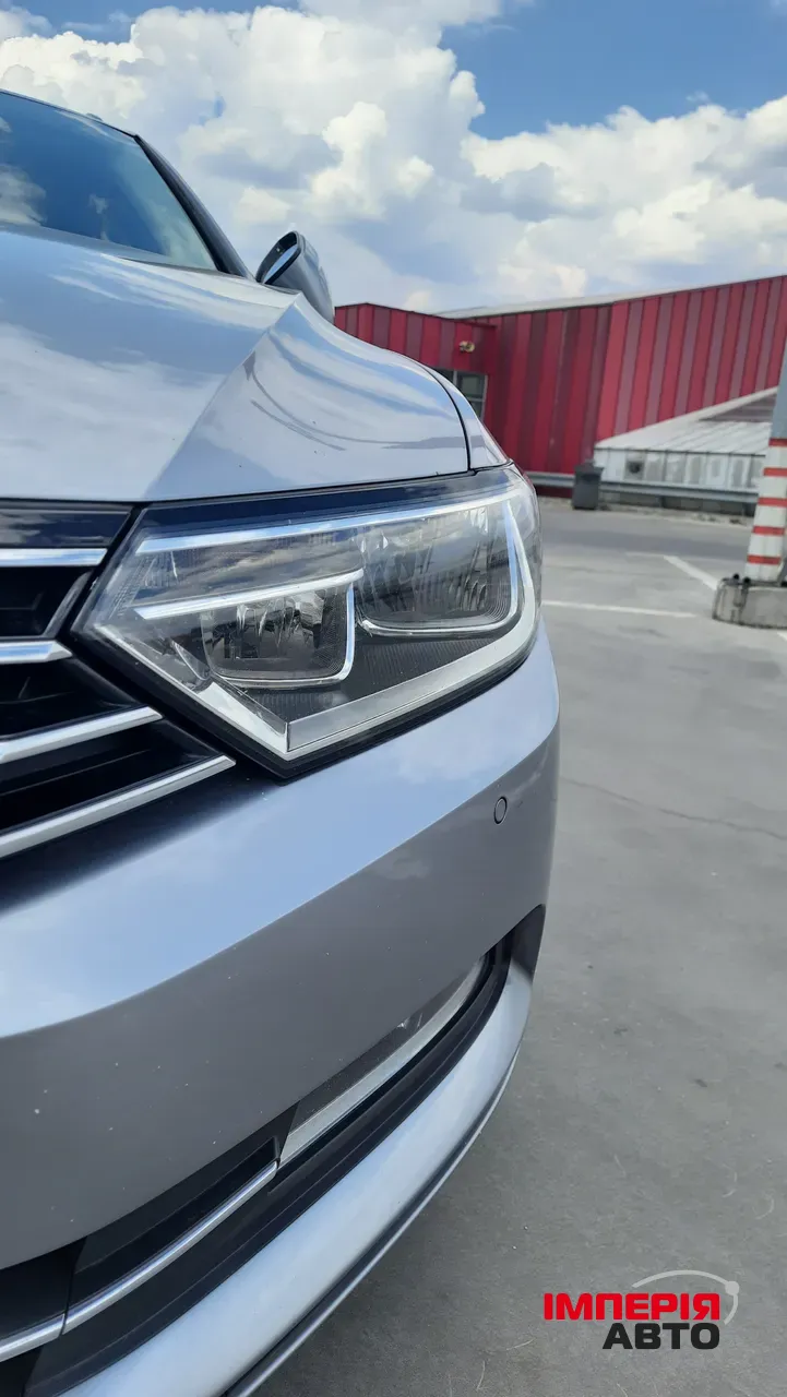 Volkswagen Passat - фото 12