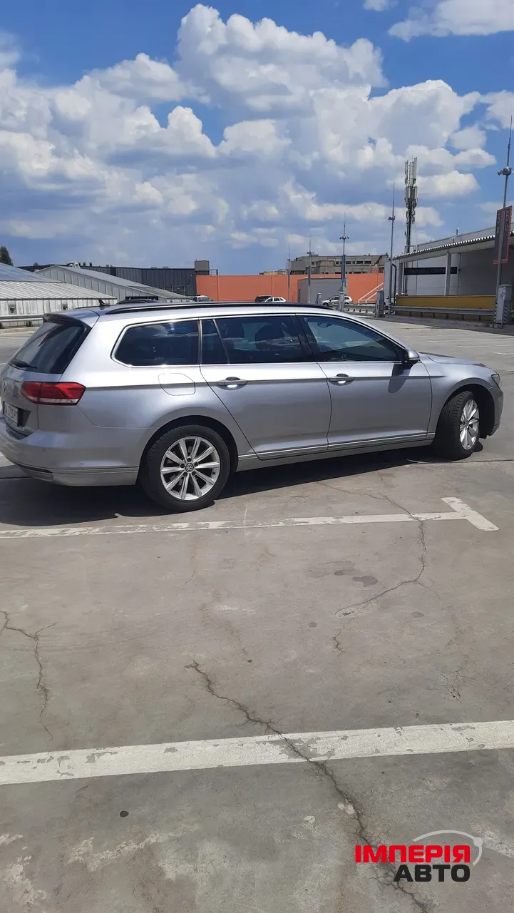 Volkswagen Passat - фото 5