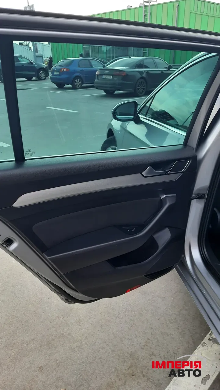 Volkswagen Passat - фото 23