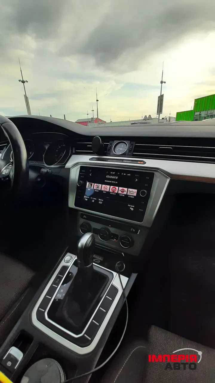 Volkswagen Passat - фото 35