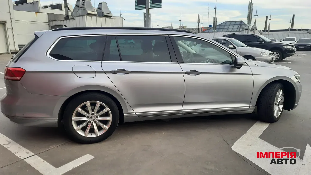 Volkswagen Passat - фото 15