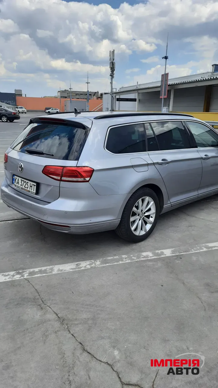 Volkswagen Passat - фото 11