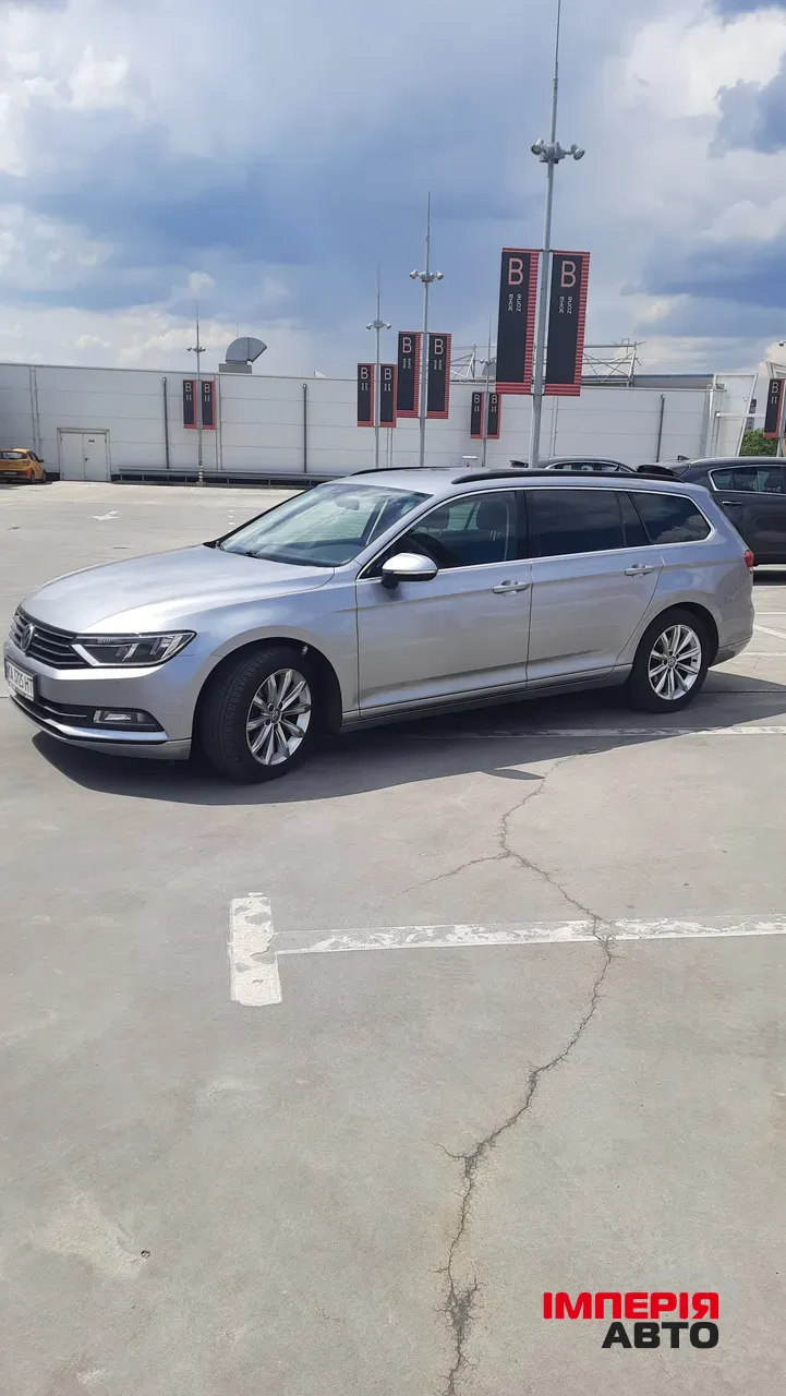 Volkswagen Passat - фото 1