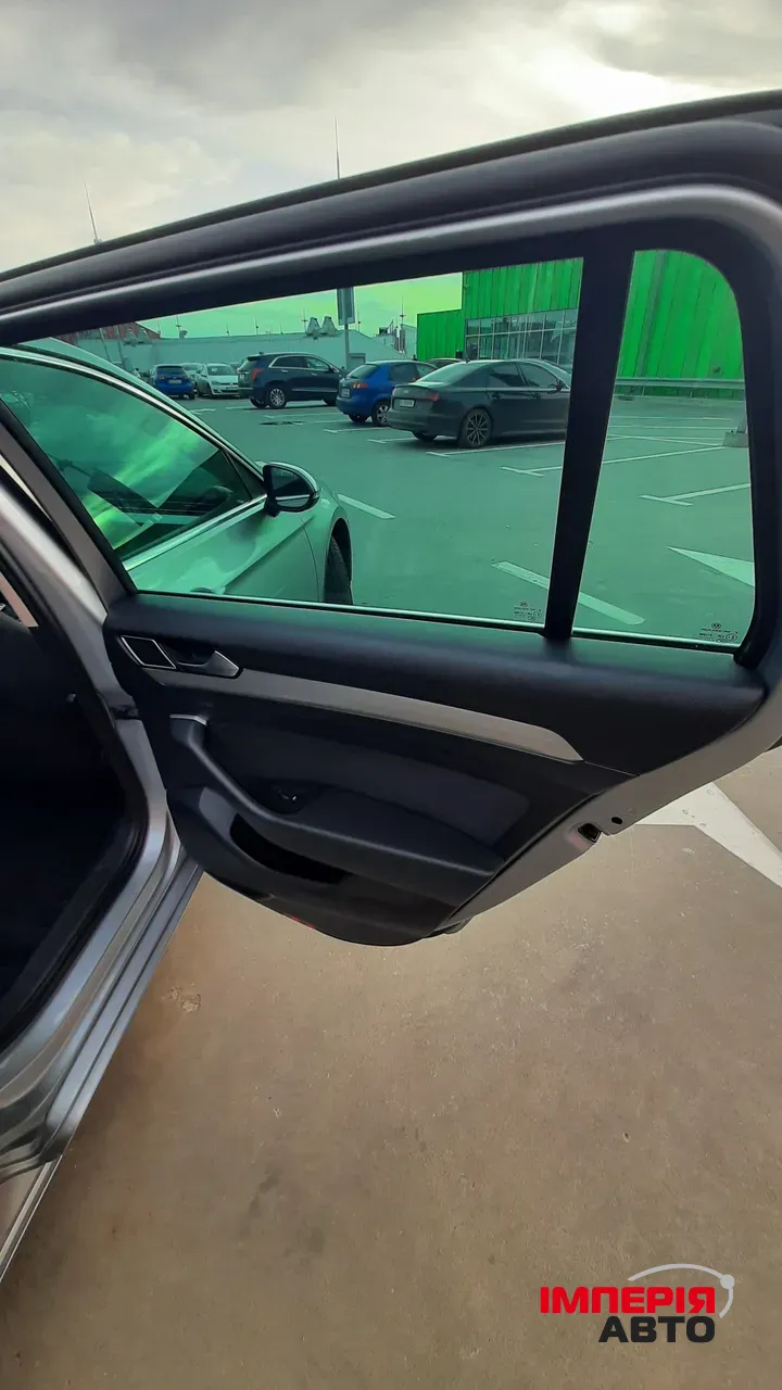 Volkswagen Passat - фото 28