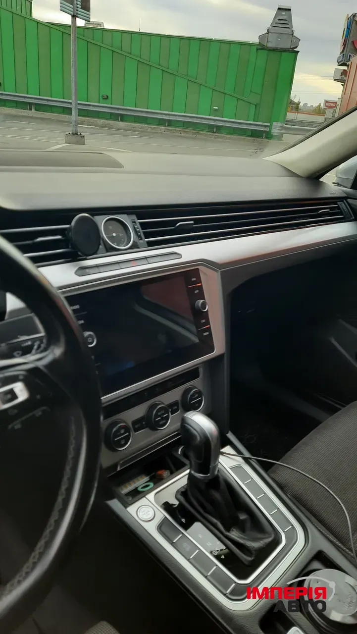 Volkswagen Passat - фото 22