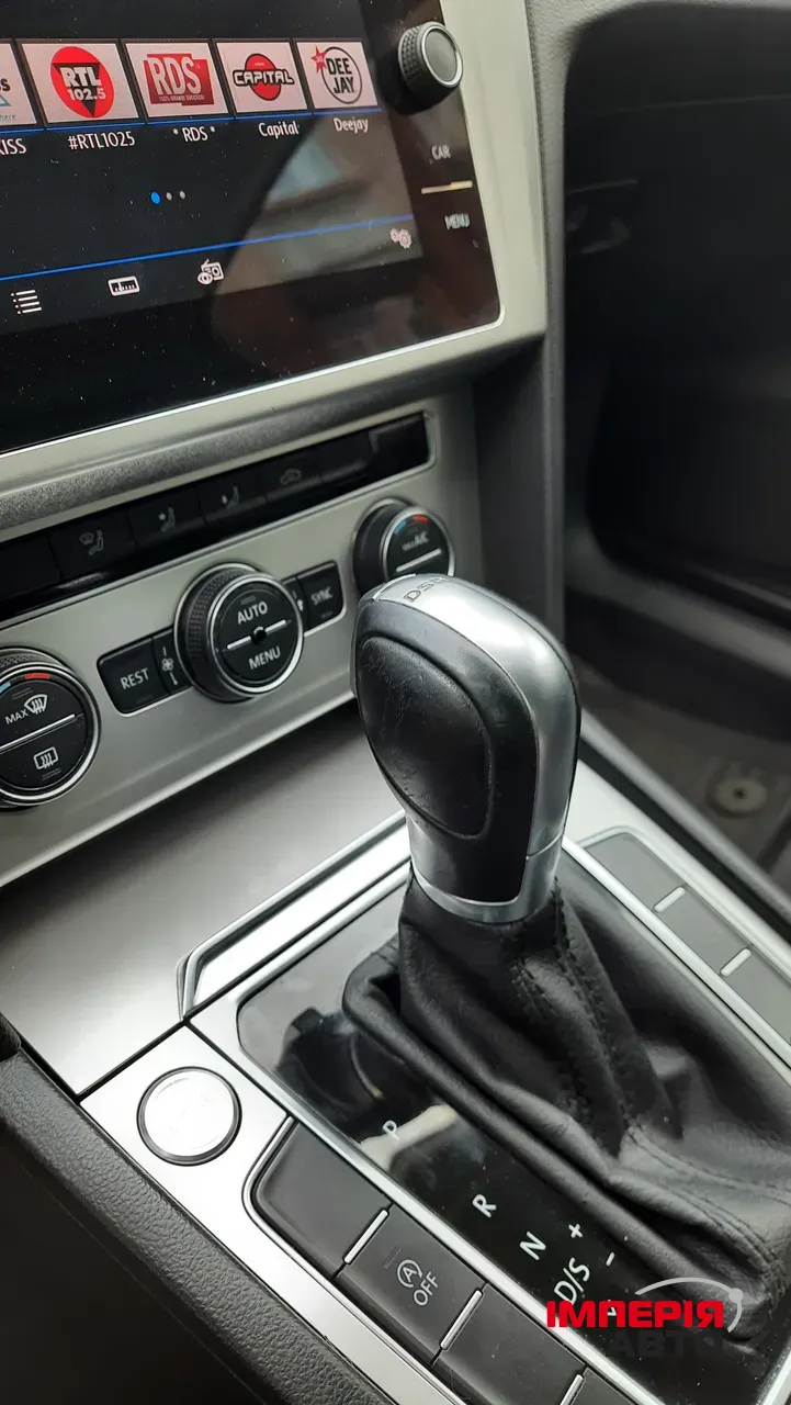 Volkswagen Passat - фото 43