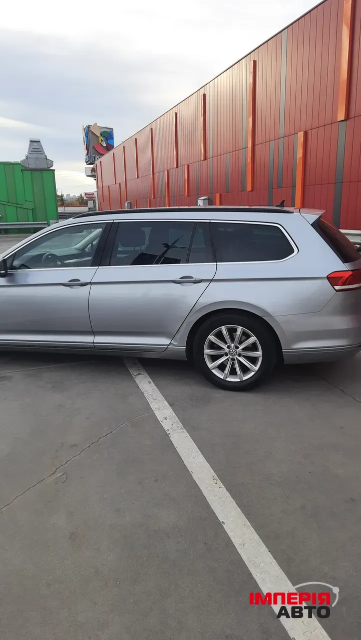 Volkswagen Passat - фото 17