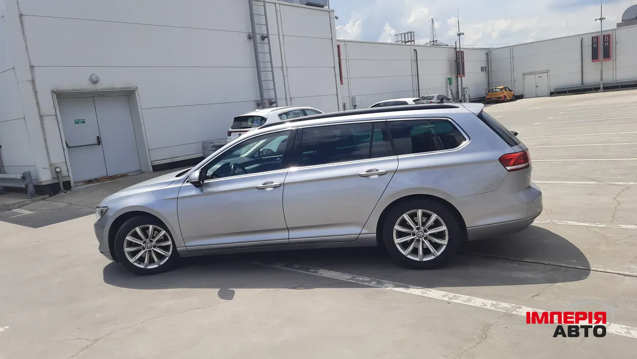Volkswagen Passat - фото 3