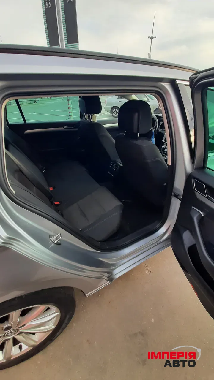 Volkswagen Passat - фото 25