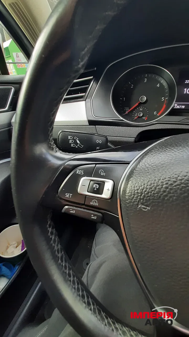 Volkswagen Passat - фото 40