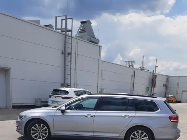 Volkswagen Passat - фото 2