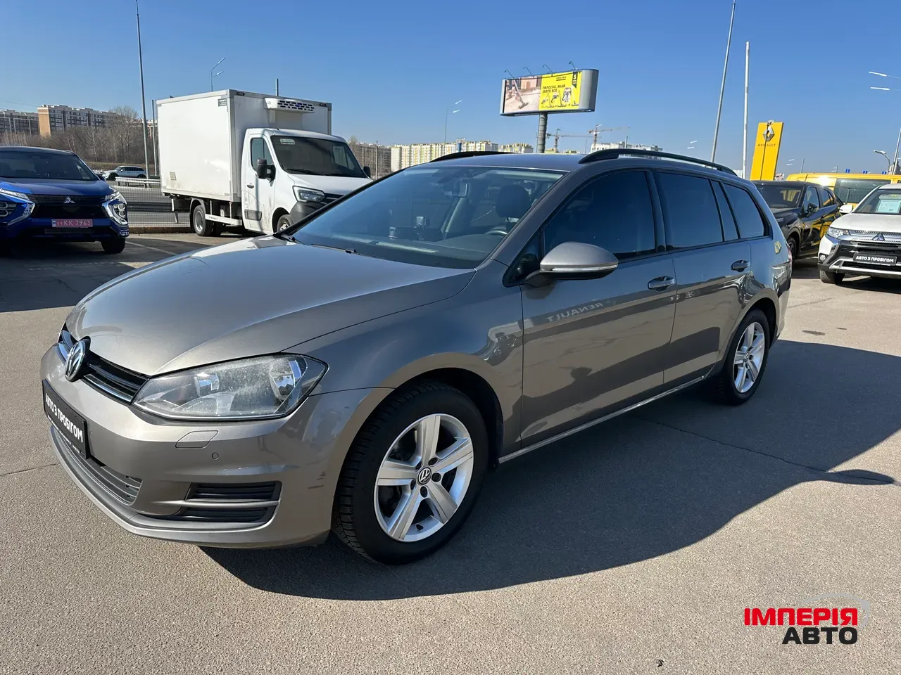Volkswagen Golf - фото 3