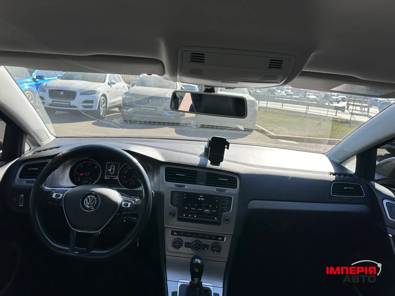 Volkswagen Golf - фото 11