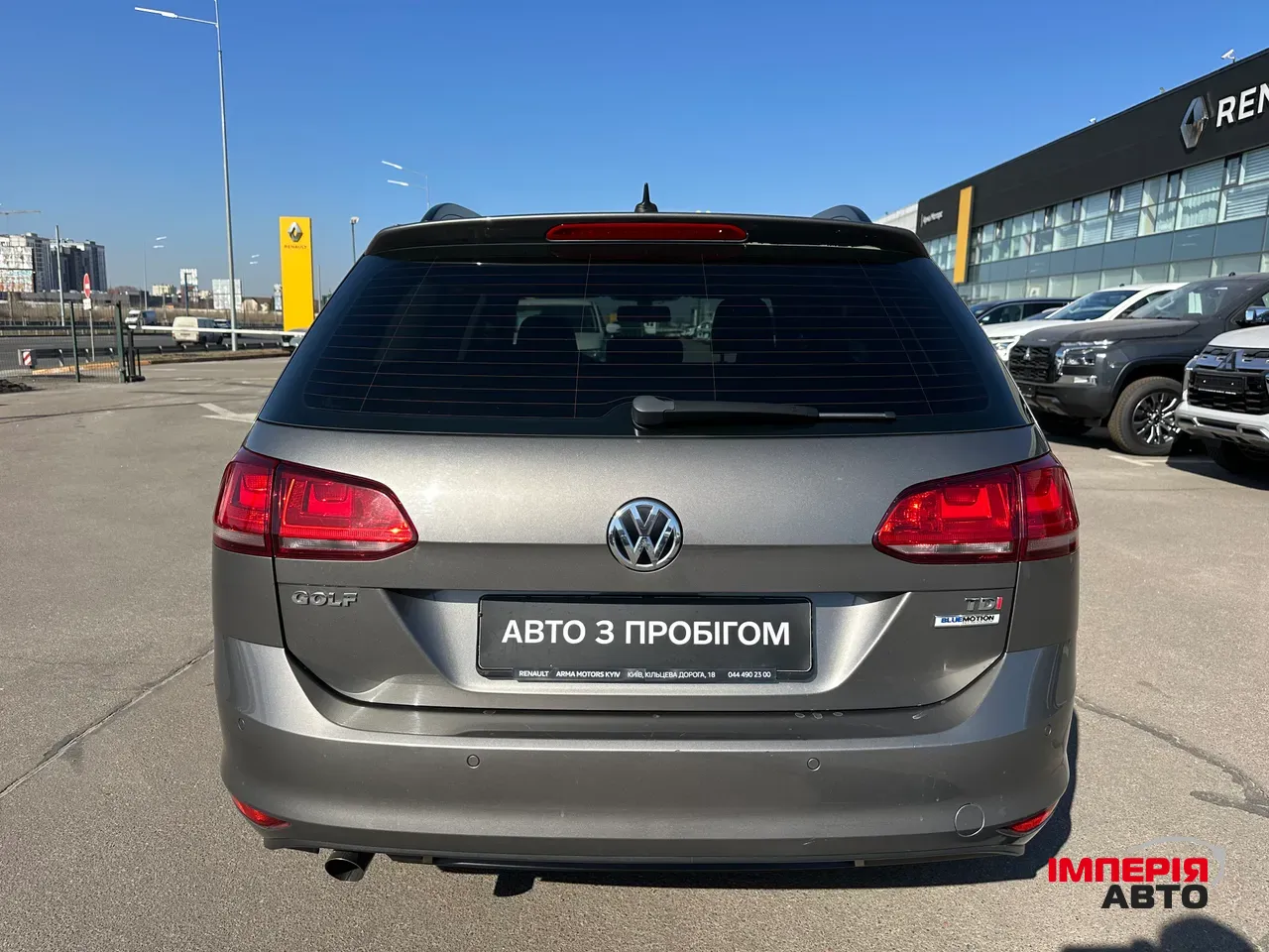 Volkswagen Golf - фото 6