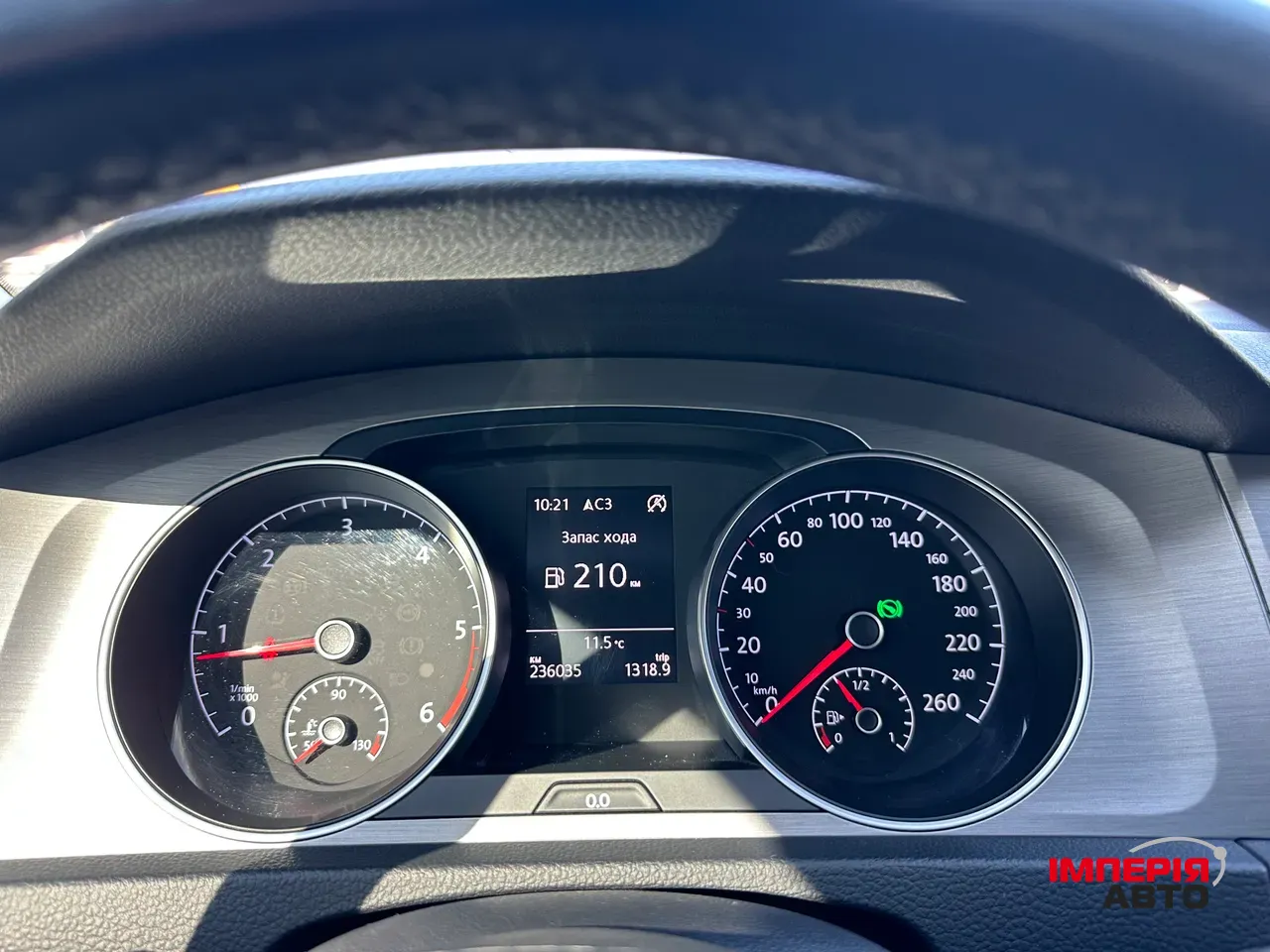 Volkswagen Golf - фото 12