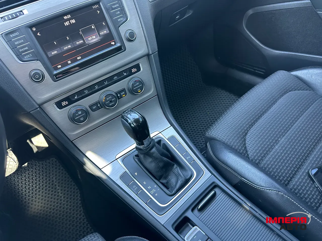 Volkswagen Golf - фото 13