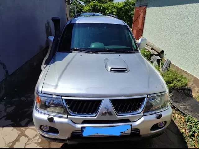 Mitsubishi Pajero Sport - фото 1