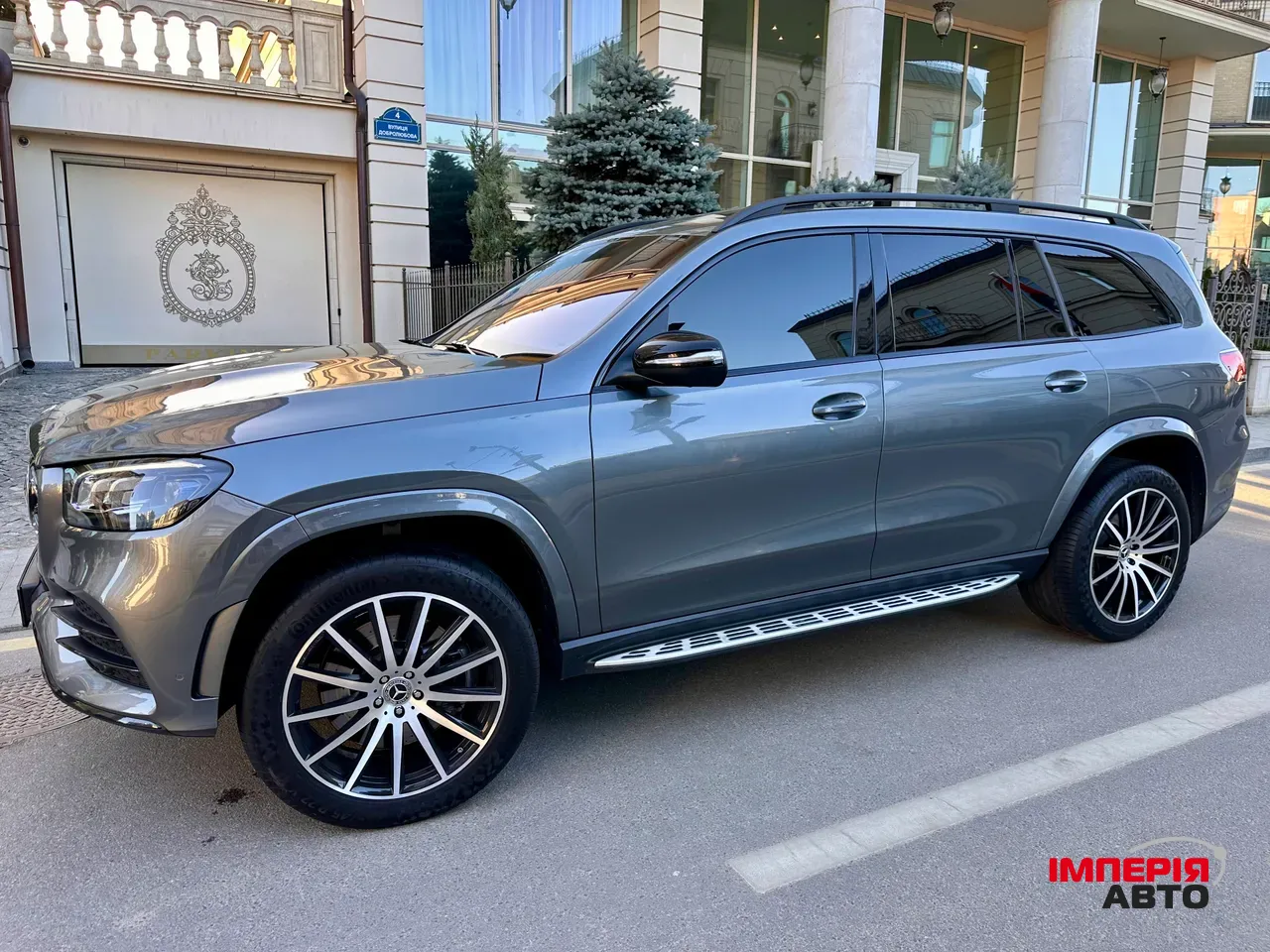 Mercedes-Benz GLS - фото 3