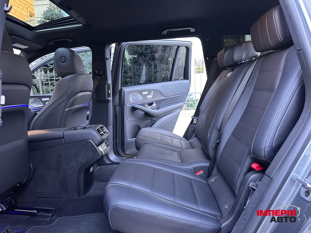 Mercedes-Benz GLS - фото 15