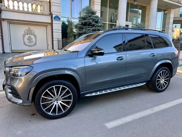 Mercedes-Benz GLS - фото 3