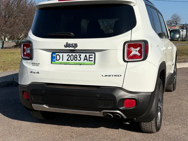 Jeep Renegade - фото 3