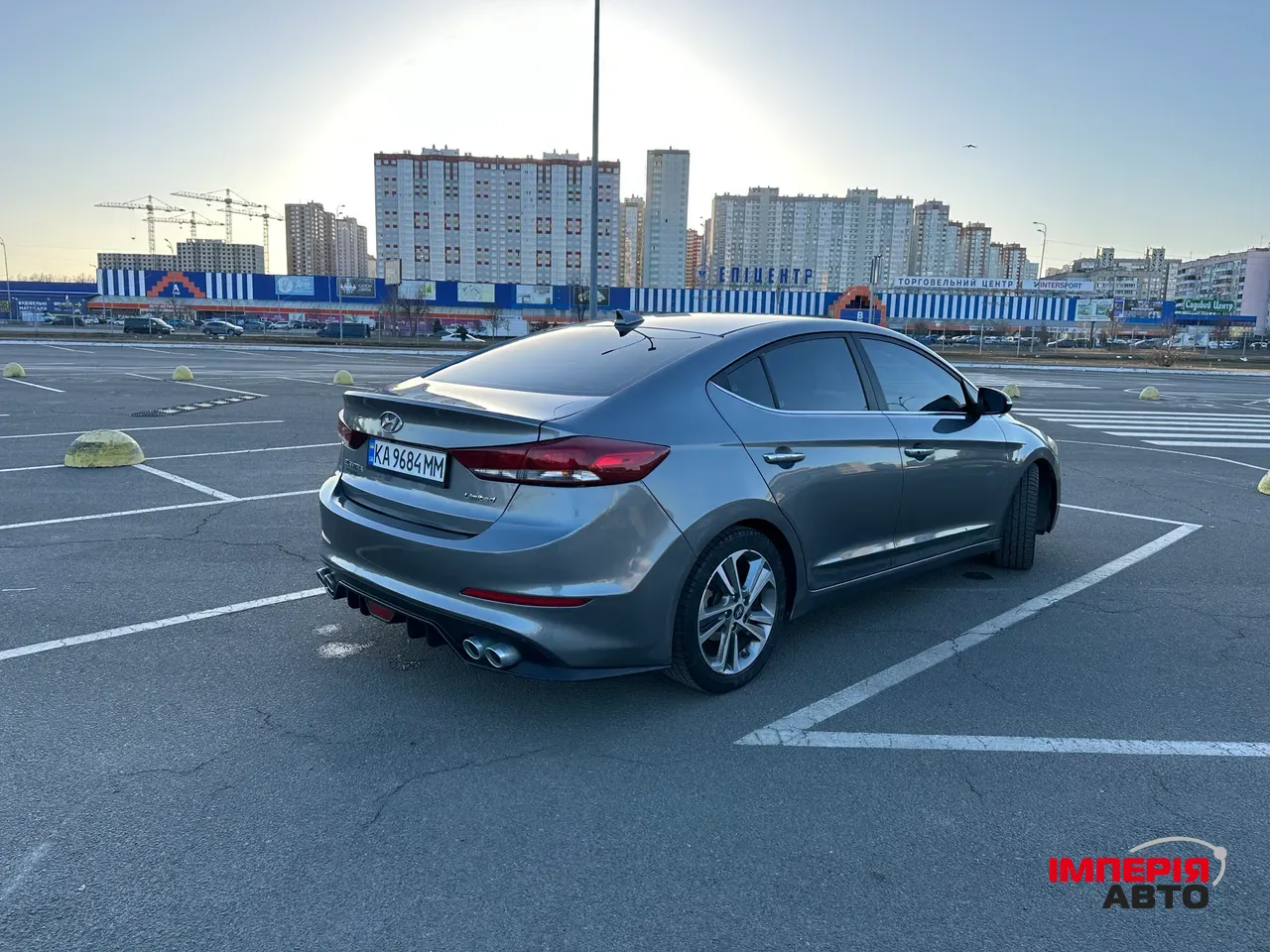 Hyundai Elantra - фото 8