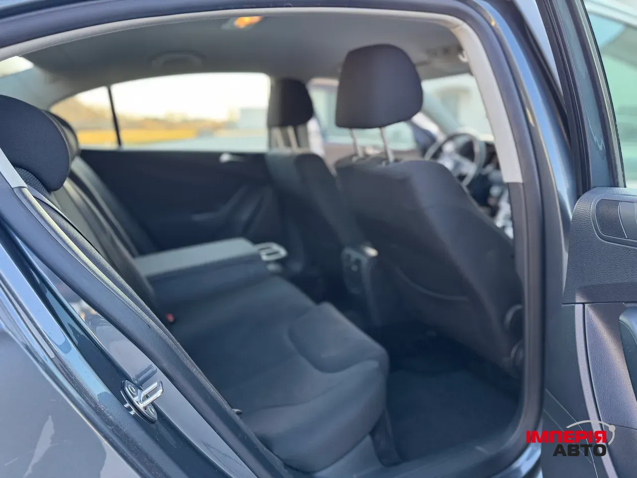 Volkswagen Passat - фото 22